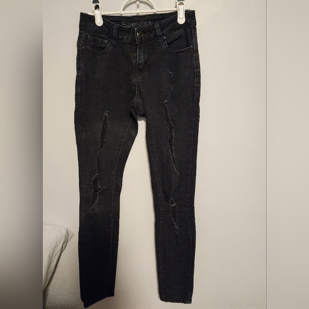 Bluenotes Women's Black Low Rise Curvy Jegging